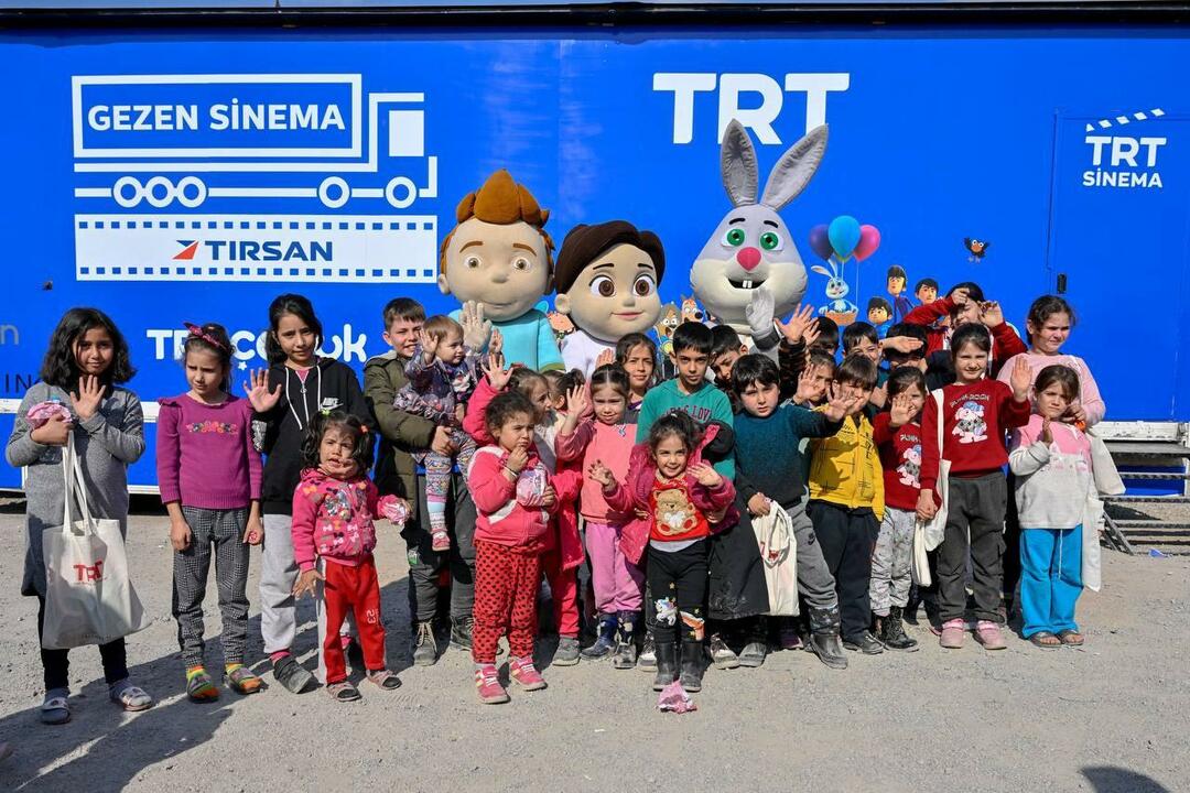 Кино TRT Gezen усмихна лицата на жертвите на земетресението