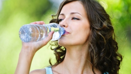 7 ситуации, в които не трябва да пиете вода