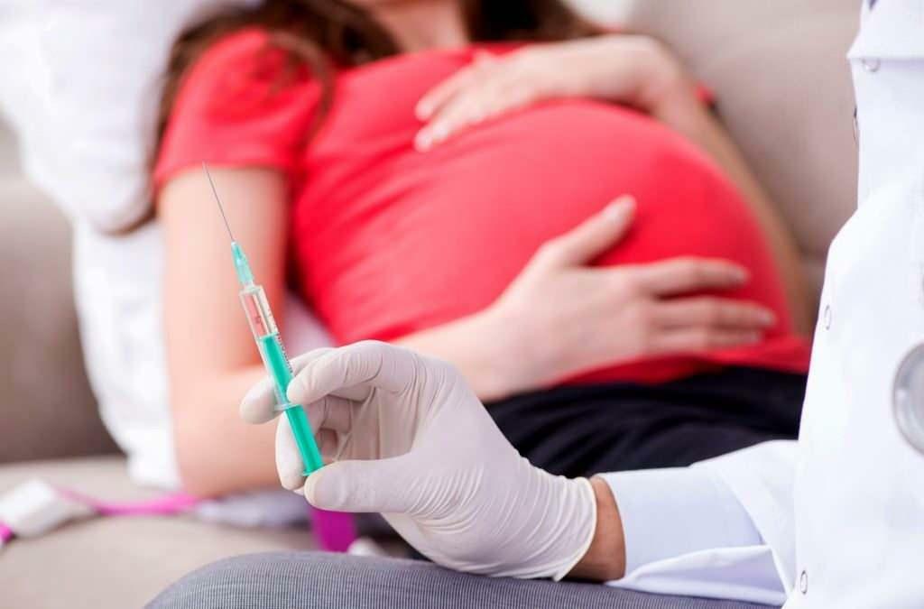 В кои месеци от бременността трябва да се постави противогрипна ваксина?