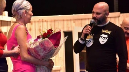 Изненадано предложение за брак на Ипек Таняр на сцената
