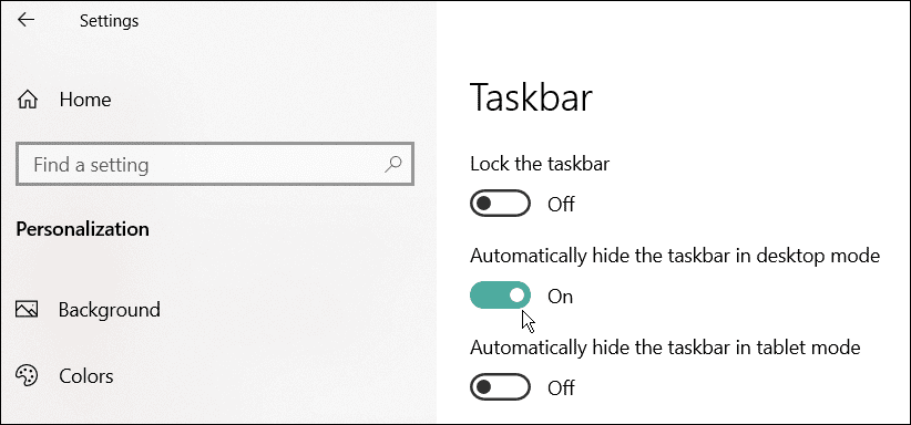 автоматично скриване коригира лентата на задачите на Windows, показваща се на цял екран