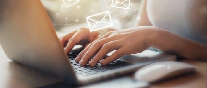 Как да изчистите автоматичния пълен кеш на Outlook Email Address