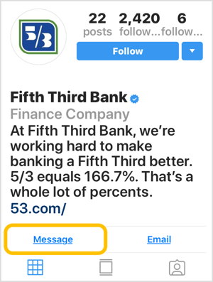 Профил в Instagram за банка с бутон за призив за действие в Съобщение.