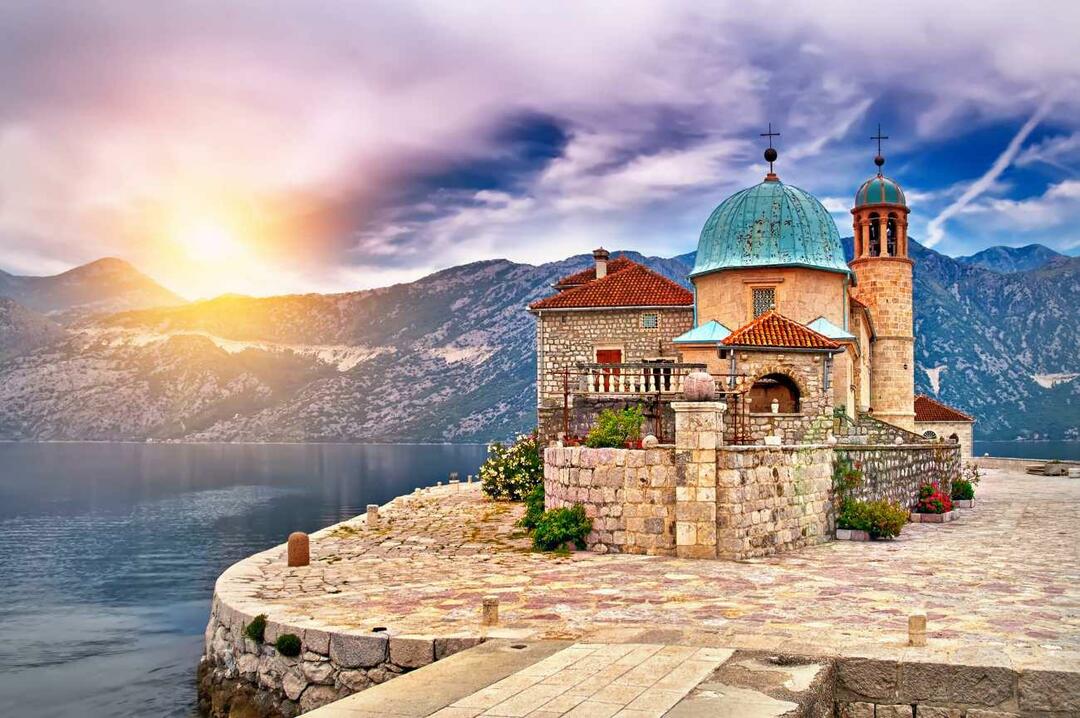 места за посещение в Черна гора