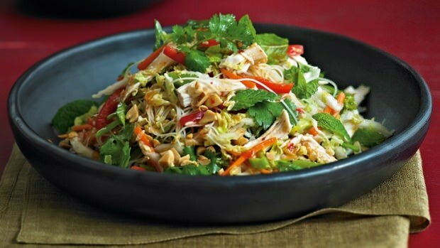 виетнамска пилешка салата