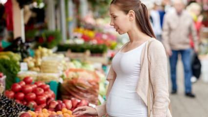 Как да се храним в първия триместър на бременността?