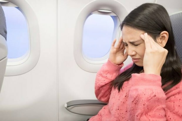 Какви са самолетни заболявания? Какво трябва да се направи, за да не се разболеете в самолета?