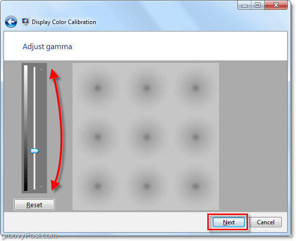 използвайте лентите за превъртане, за да премествате гама нагоре и надолу, за да съответствате на изображението от предишната страница на Windows 7