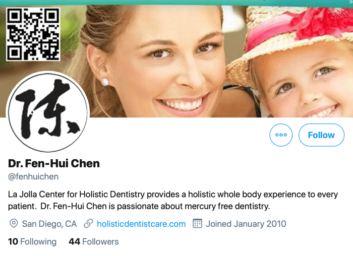 екранна снимка на профила в Twitter за @fenhuichen с връзка към нейния уебсайт, където е налична информация за контакт и резервация за среща