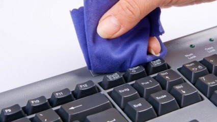 Методи за почистване на клавиатура и мишка