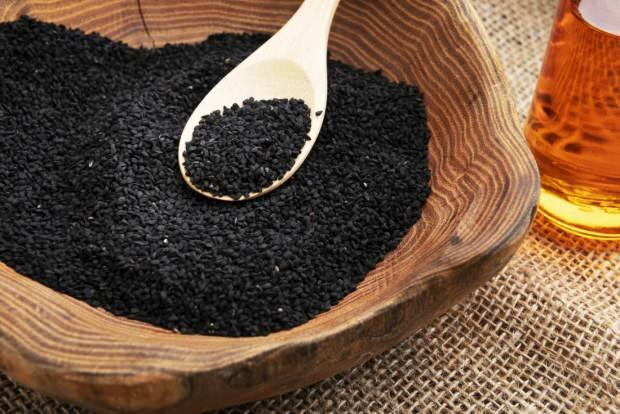 Как да си направим масло от черно семе?