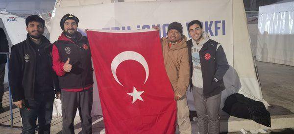 Карол Жаир Кореа Лопес беше изпратен с турски знамена