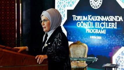 Програма за доброволни посланици на Емине Ердоган в развитието на общността