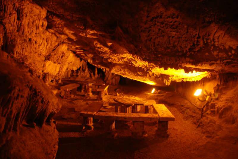 Пещера Факили