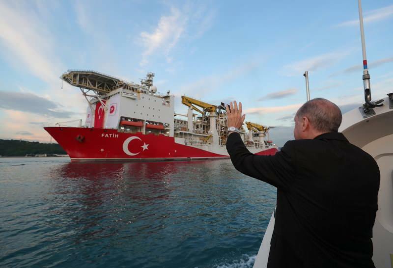 Кораб завоевател, който намира резерви от природен газ в Черно море 