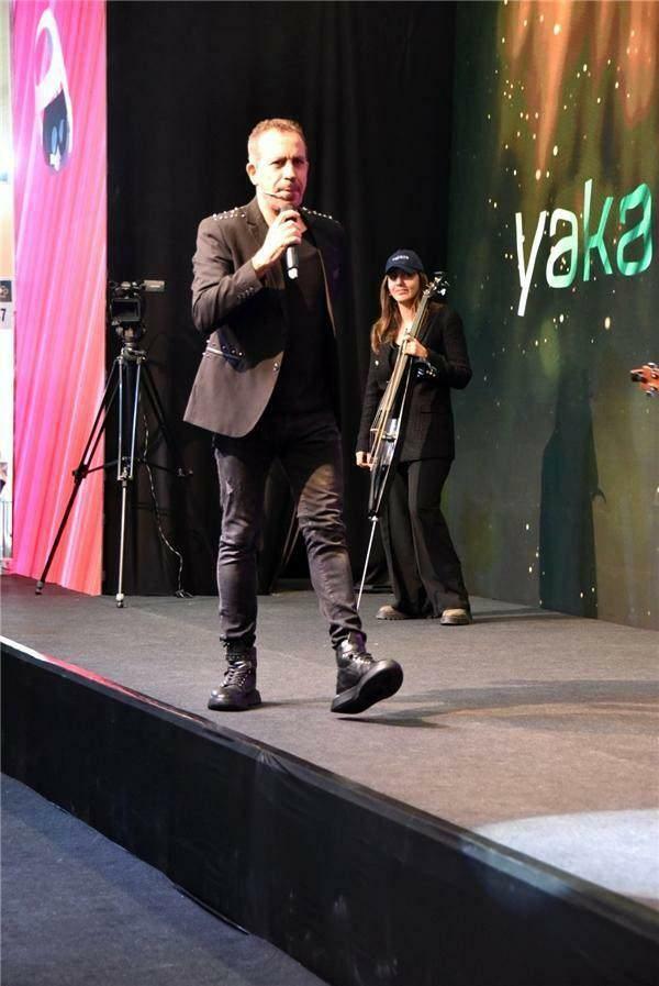 Халук Левент изнесе концерт в Яказа 