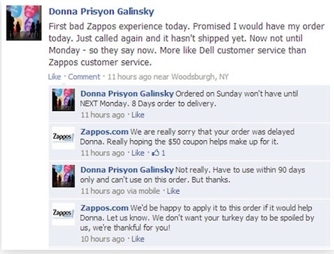 отговор на клиентите на zappos във facebook
