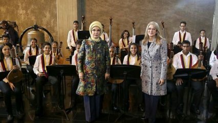 Специално музикално изпълнение за Първа дама Ердоган във Венецуела
