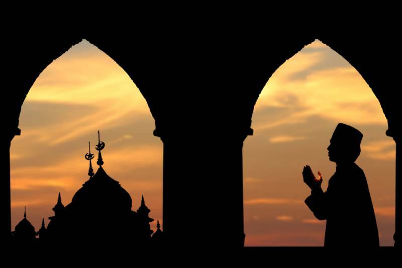 Молитва да се чете след адхана! Как да се моли молитва?