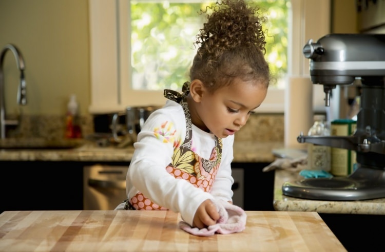 Какви домакински задължения могат да правят децата?