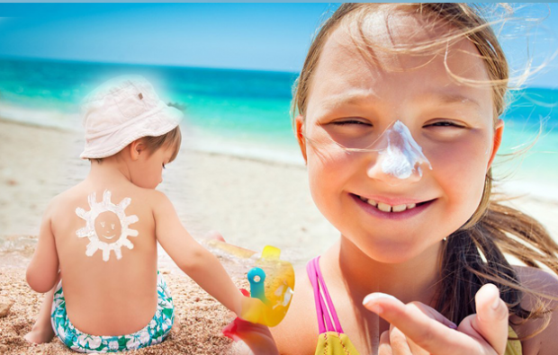 Как да изберем слънцезащитен крем за бебета и деца