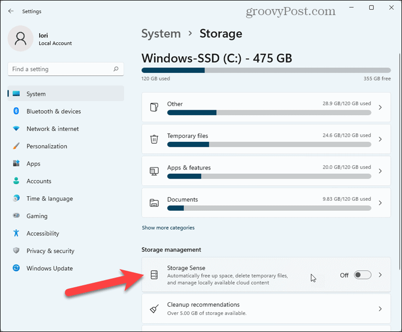 Щракнете върху Storage Sense в настройките на Windows 11