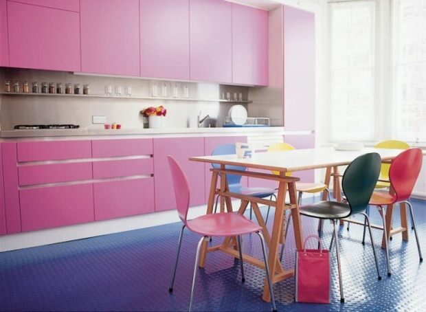 розово синя декорация на кухнята