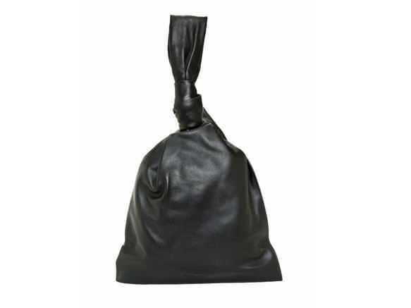 Чантата на Bottega Veneta
