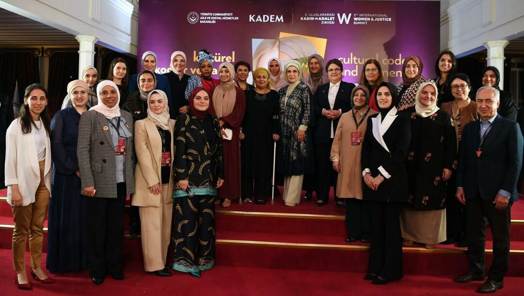 Емине Ердоган говори на Международната среща на върха за жените и правосъдието, представители на НПО