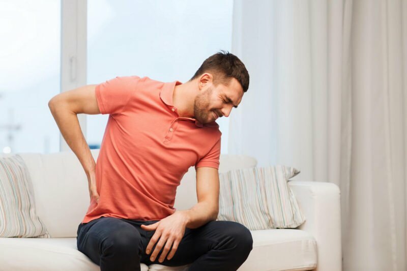 Какво предвещава интензивната болка в бъбреците?