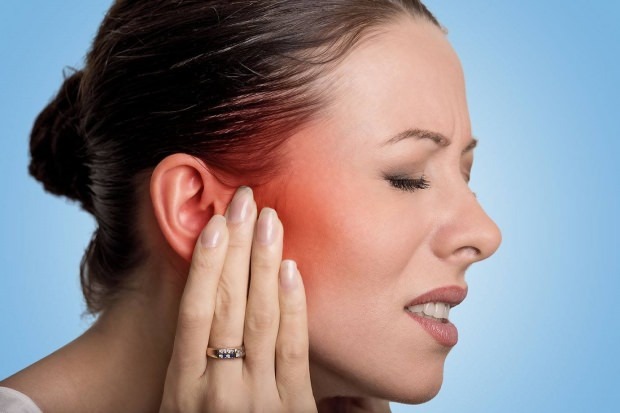 симптоми на игра на ушни кристали