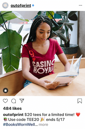 Бизнес публикация в Instagram с продукт, носещ човек