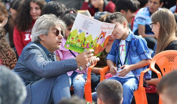 Любителите на книгите се срещнаха на площад Таксим