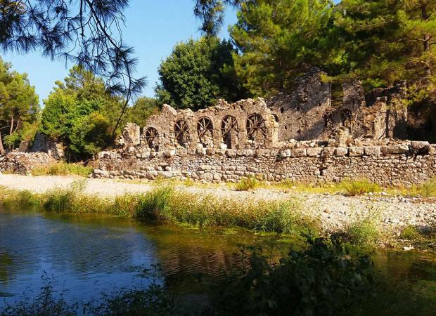 Древен град Олимпос