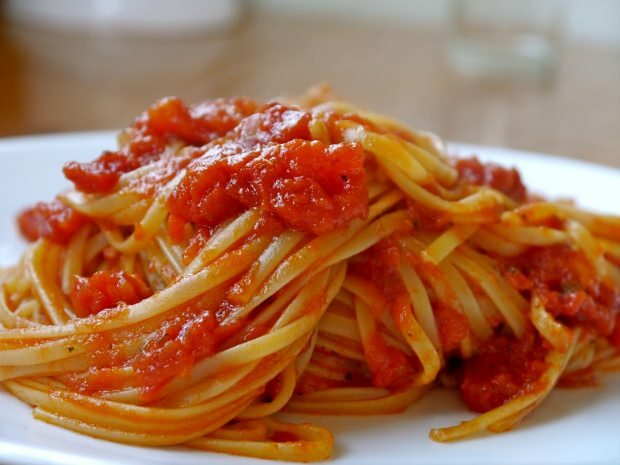 Как да си направим паста с доматено пюре? Какъв е трикът?