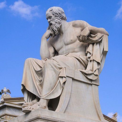Статуя на Сократ