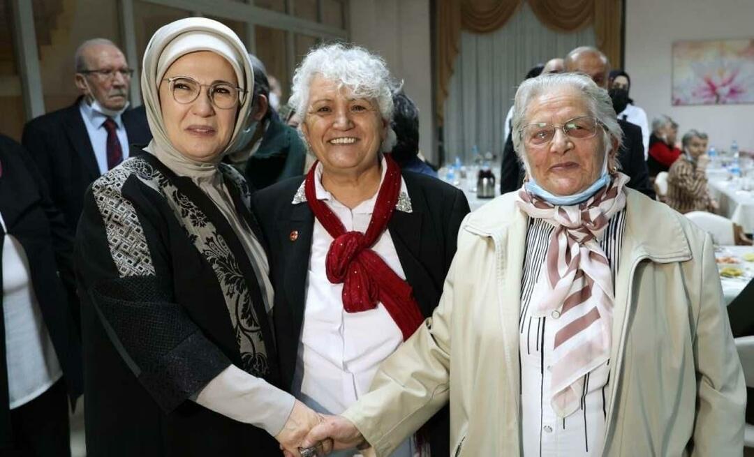 Емине Ердоган отбеляза Световния ден на възрастните хора!