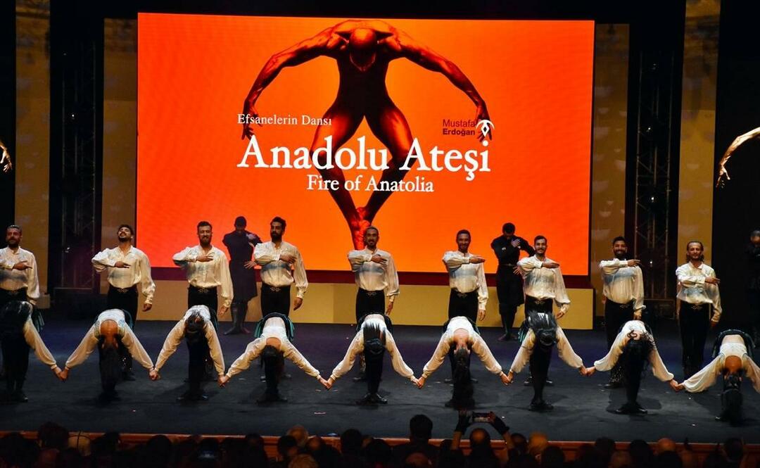  2. Коркут Ата Турски световен филмов фестивал Огънят на Анадола танцова група