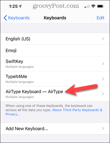 Докоснете клавиатурата AirType в списъка с клавиатури на iPhone