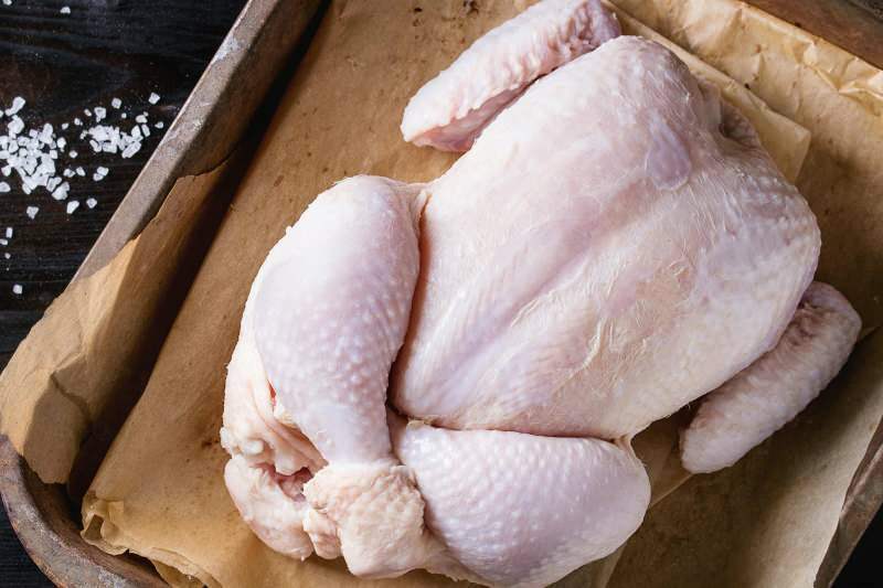 Проверете цвета и миризмата на пилето
