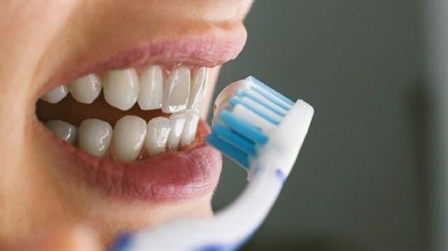 Разкъсва ли се миенето на зъбите на гладно?