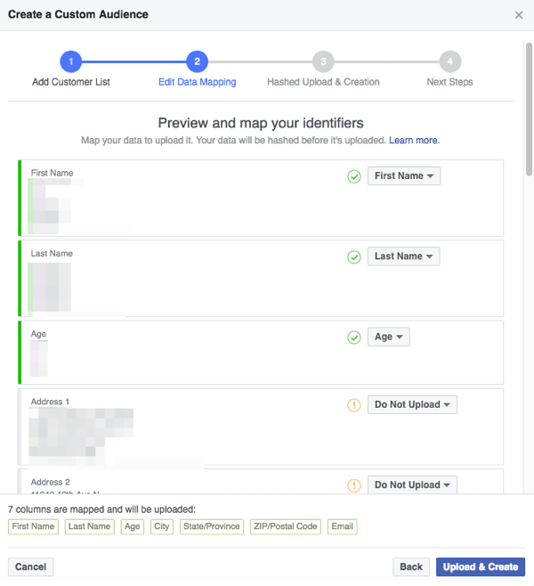 Уверете се, че полетата, които Facebook открива във вашия CSV файл, са правилно картографирани в категории, които Facebook разбира.