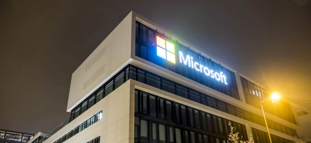 Microsoft за доставка на Windows 10 19H2 като кумулативна актуализация