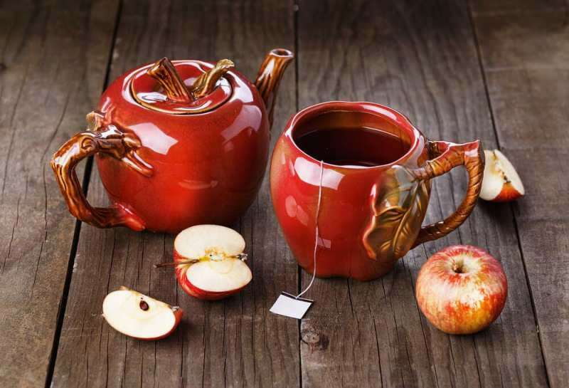 Ябълковият чай, направен от ябълкови кори, е по-полезен.