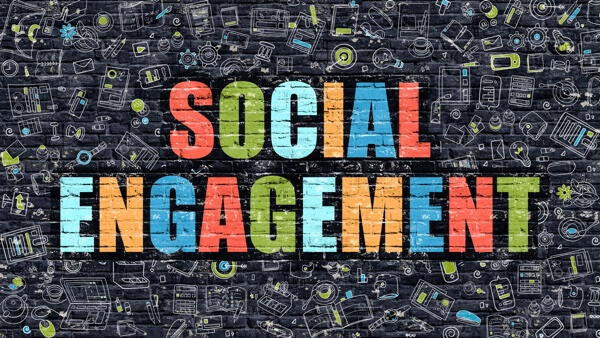 Изграждането на процъфтяваща общност на вашите канали в социалните медии е свързано с насърчаване на ангажираността.