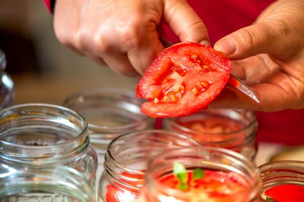 Как да си направим консервиран домат
