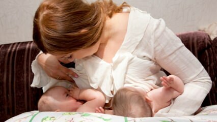 Как трябва да се кърмят бебета близнаци? Позиции за кърмене за бебета близнаци