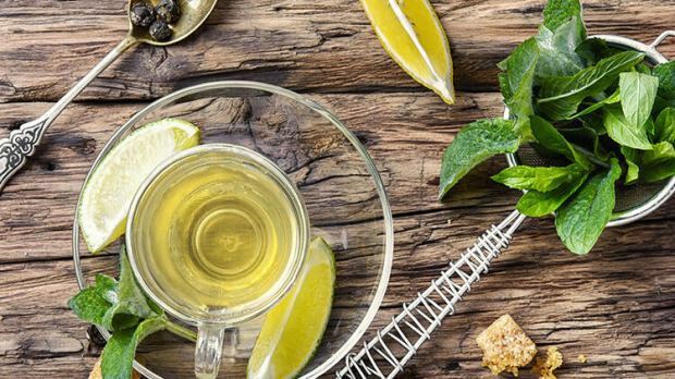 Рецепта за зелен чай с лимон