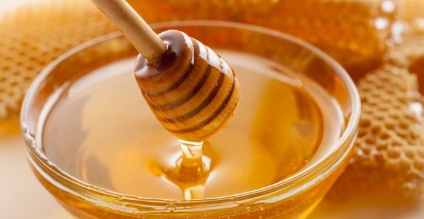Почистване на кожата с мед