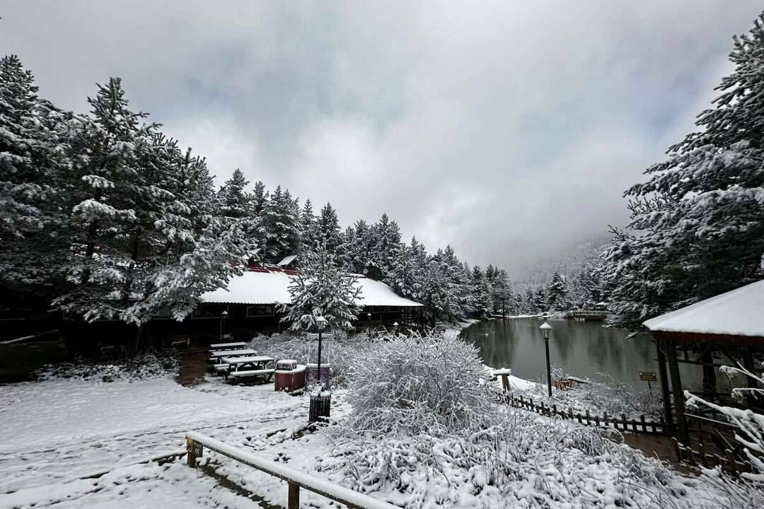 Природният парк Limni Lake побеля